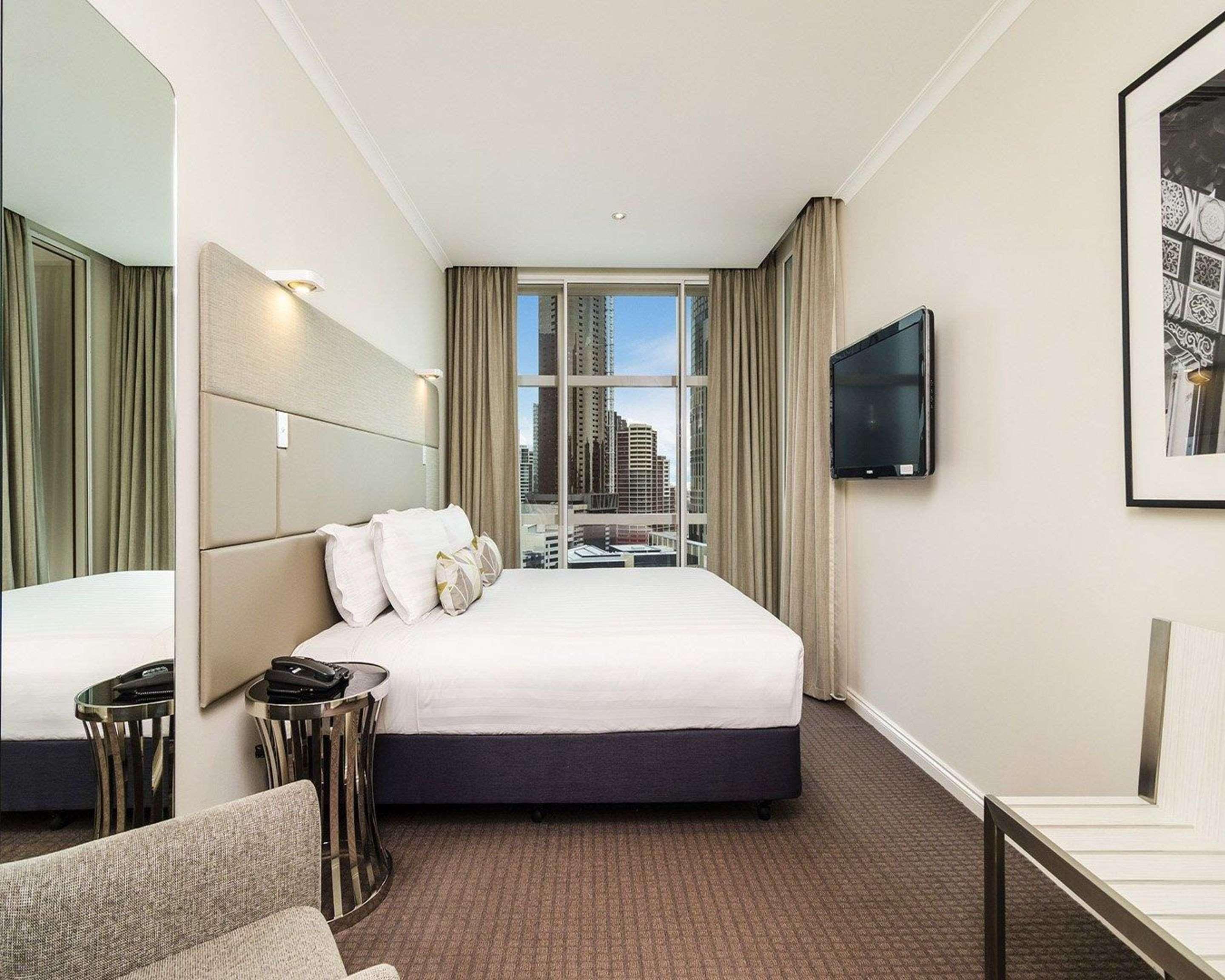 Clarion Suites Gateway Melbourne Exterior photo