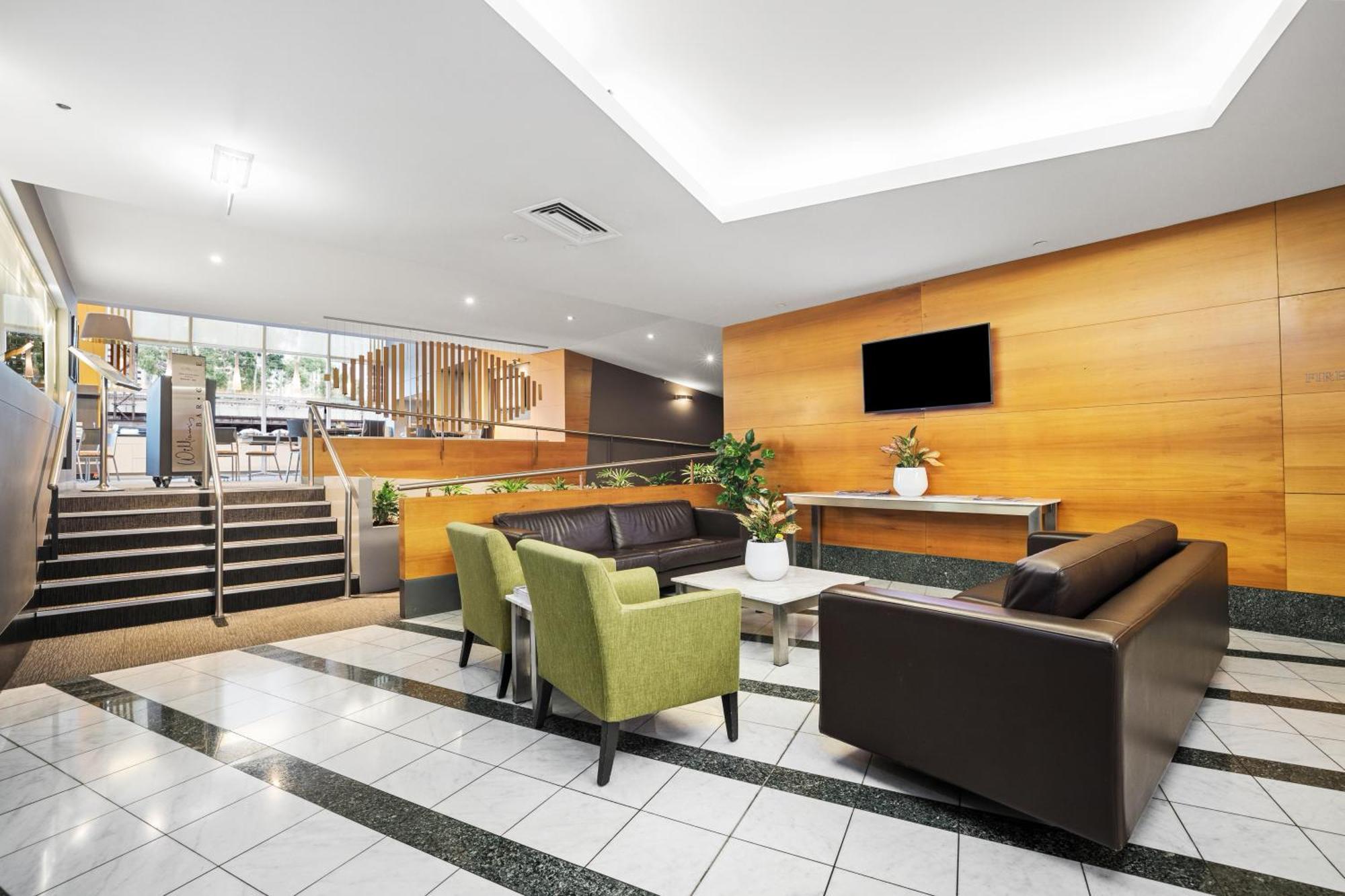Clarion Suites Gateway Melbourne Exterior photo