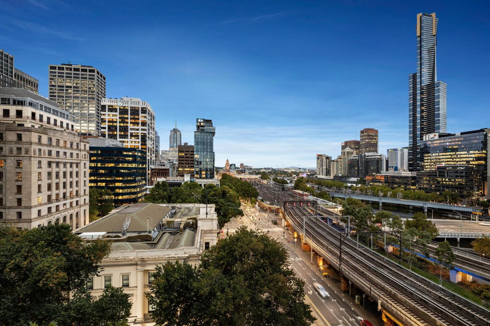 Clarion Suites Gateway Melbourne Exterior photo